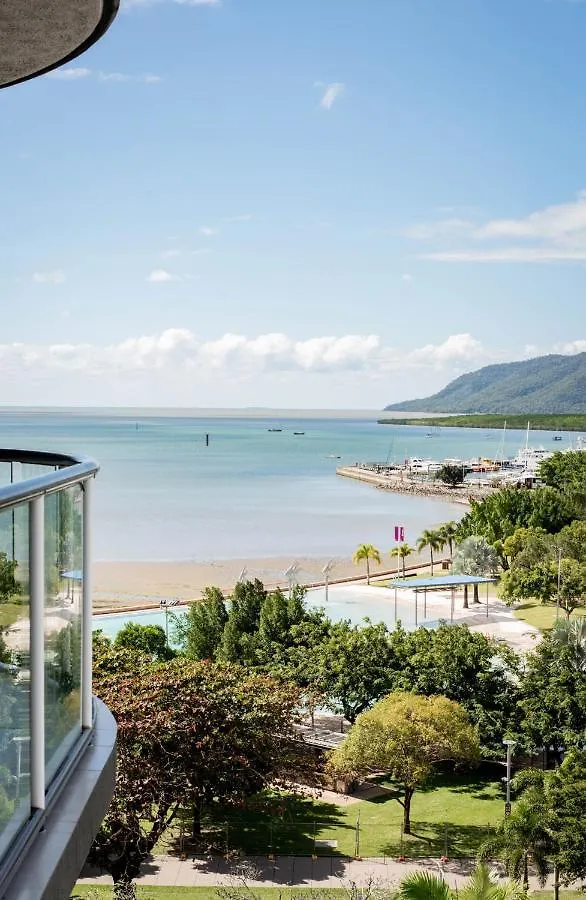 Breakfree Royal Harbour Aparthotel Cairns