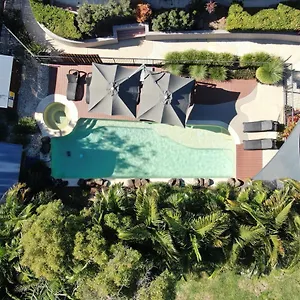 The Byron Beachcomber Aparthotel Byron Bay